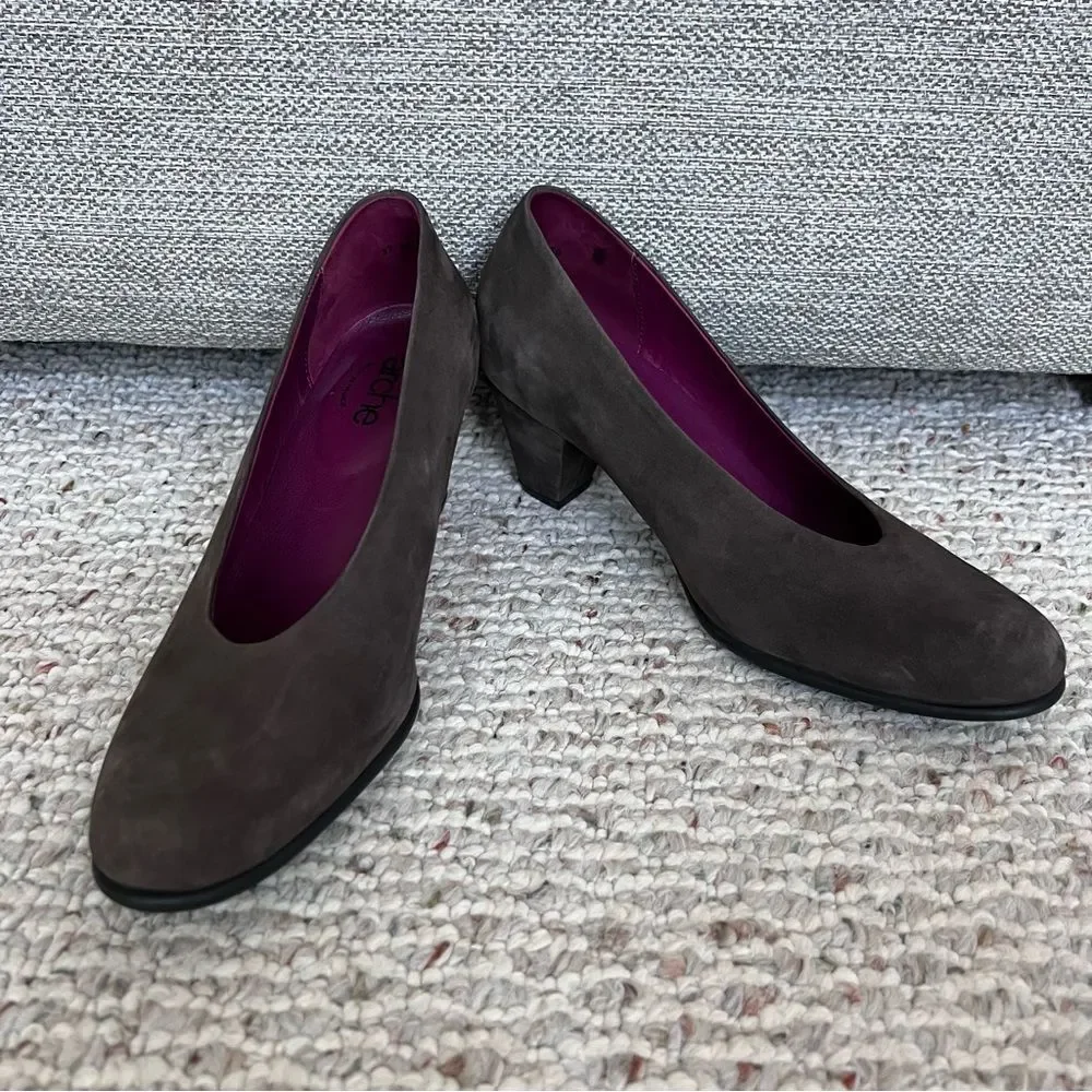 ARCHE LN Suede Nubuck Leather Block Heels